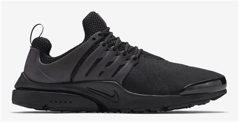 nike air presto triple black